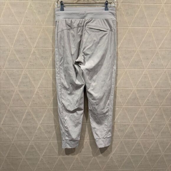 Athleta Pants Trekkie North Jogger size 2 Pockets Hiking Gray 405726-05 - Picture 4 of 7